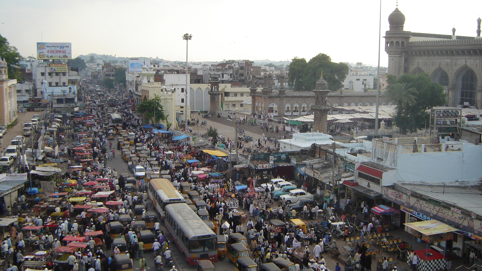 busy road in India