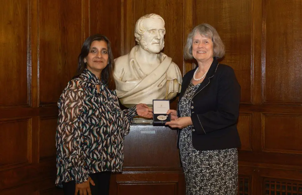 Jane Curtis Awarded Finlaison Medal 965 X 625